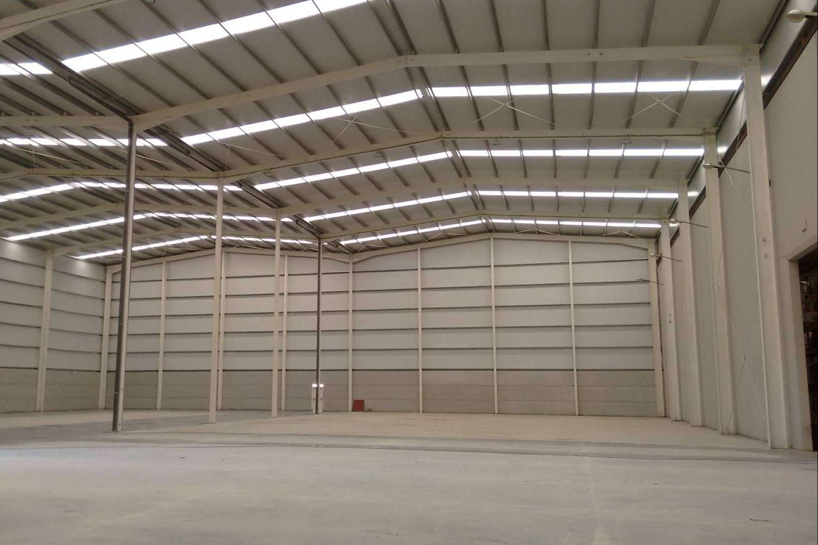 Industrial Properties, una empresa especializada en la venta y alquiler de naves industriales en México