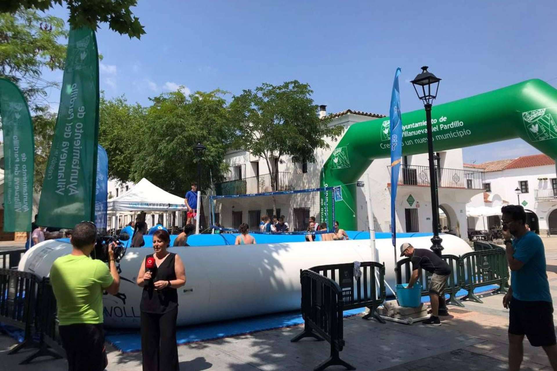 La versión más divertida y refrescante del voleibol y el éxito absoluto  del I Torneo WaterVolley Villanueva del Pardillo