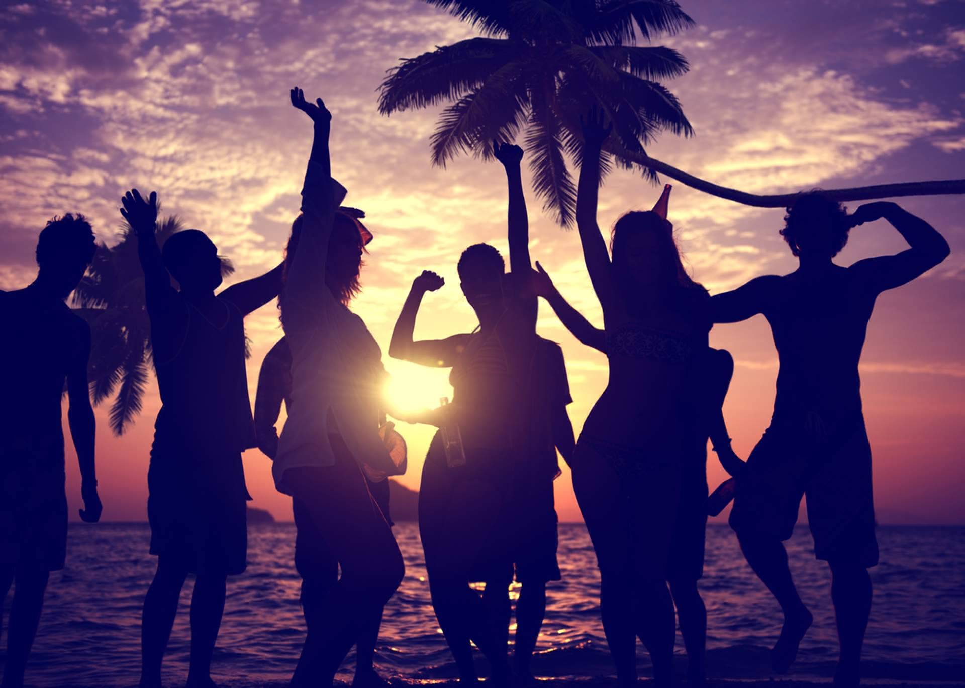 La empresa Despedidas Salou se ocupa de la organización de fiestas de noche