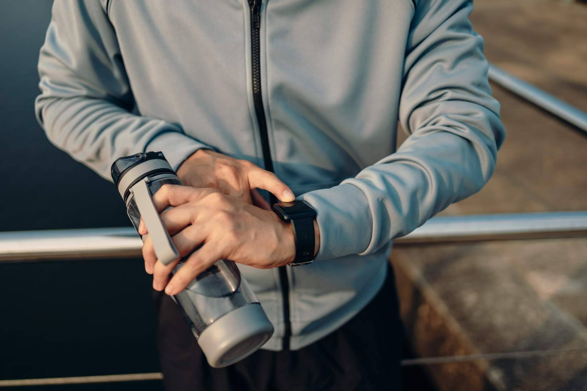 Personalizar un smartwatch para cualquier marca con Ainos Publicidad