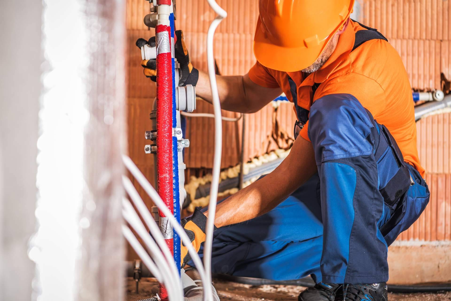 Fontaneros Almería; servicios profesionales las 24 horas para solucionar problemas de fontanería