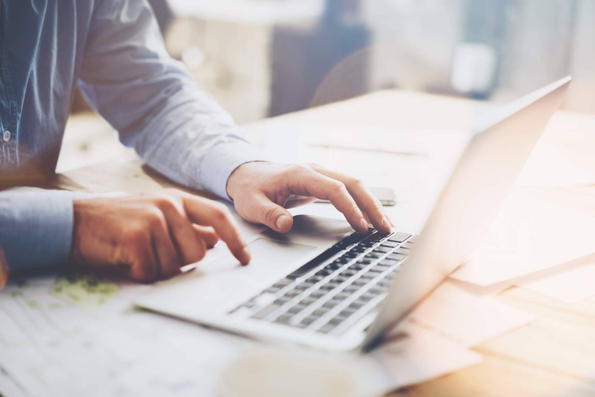 La empresa Ados Asesoría Alternativa trabaja con las grandes plataformas del sector de la educación virtual