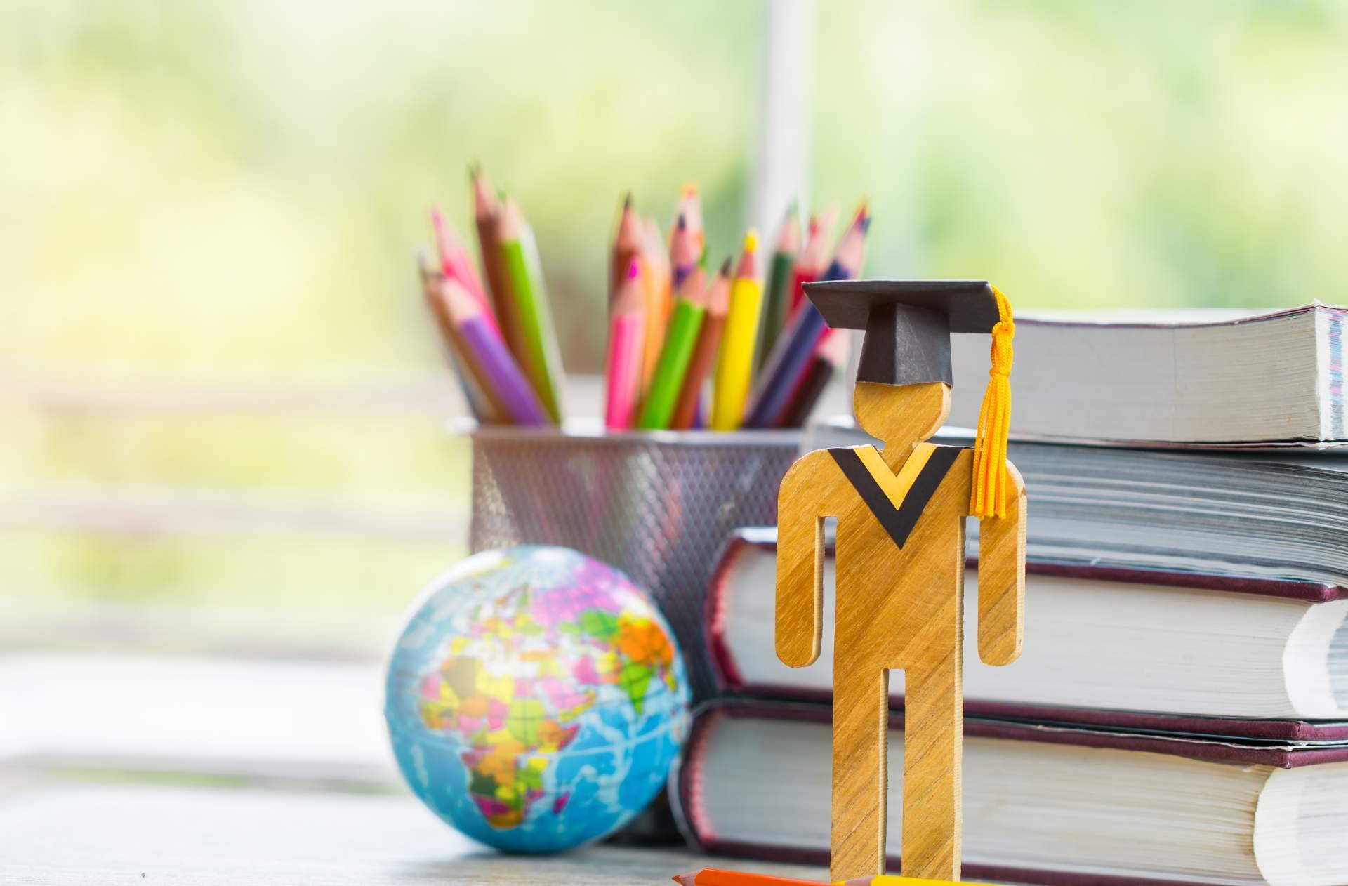¿Cuáles son las principales ventajas de estudiar en el extranjero con Constanza Business & Protocol School?