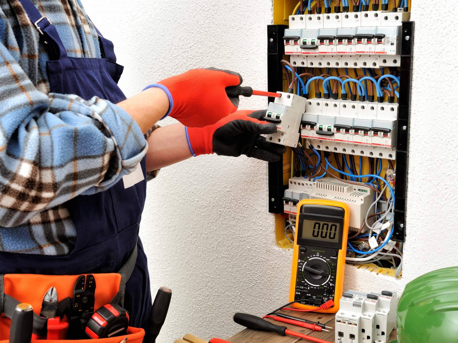 Diferenciales superinmunizados Schneider, disponibles en la tienda Cadenza Electric