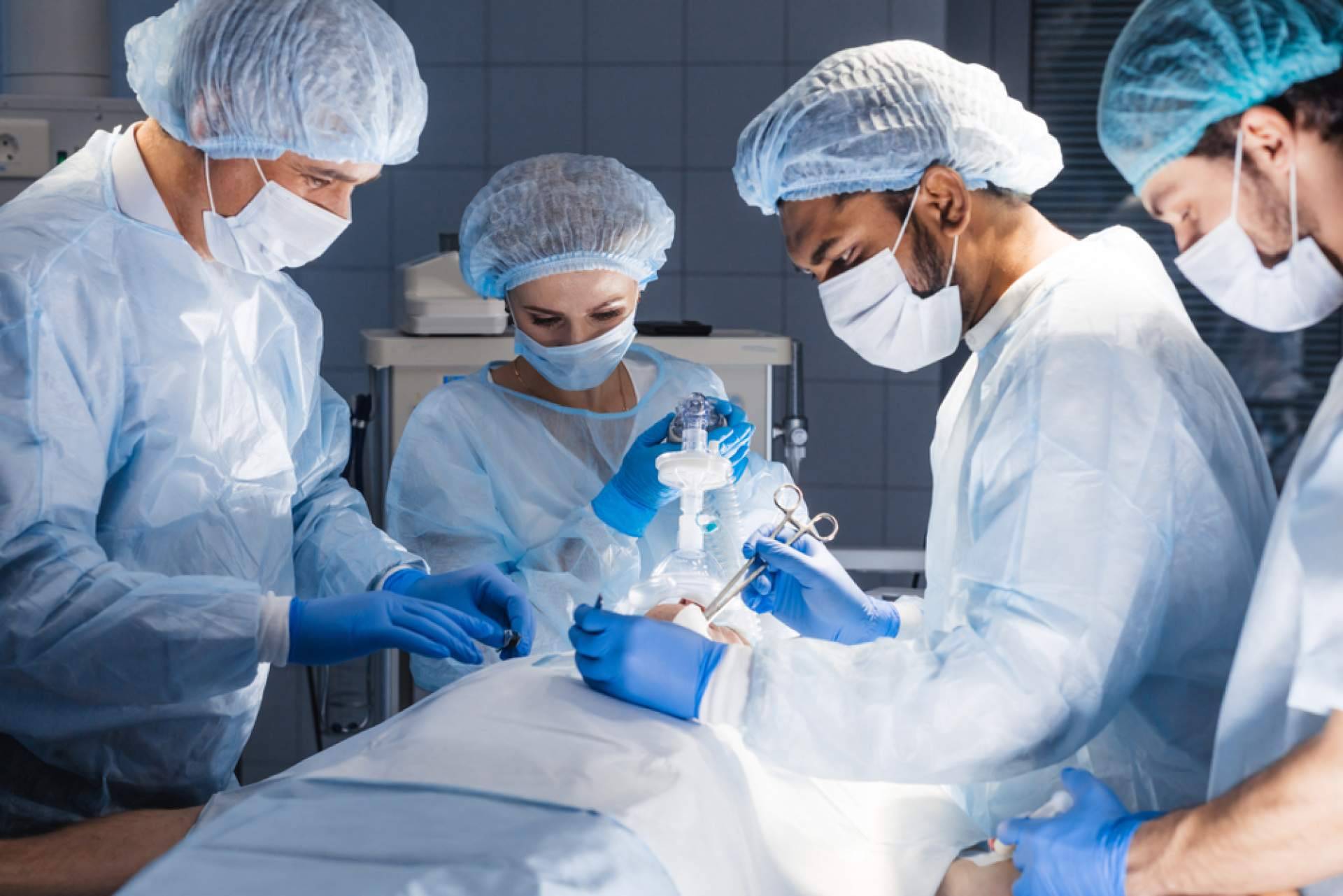 Urología Integral NSR lidera avances de la cirugía robótica y laparoscópica en patologías urológicas
