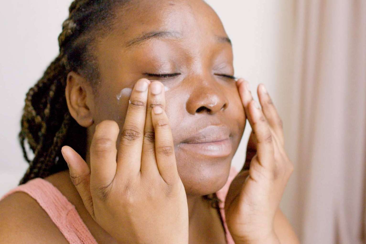 Cuidar la piel con NovoPiel Cream, un suplemento vitamínico tópico ideal