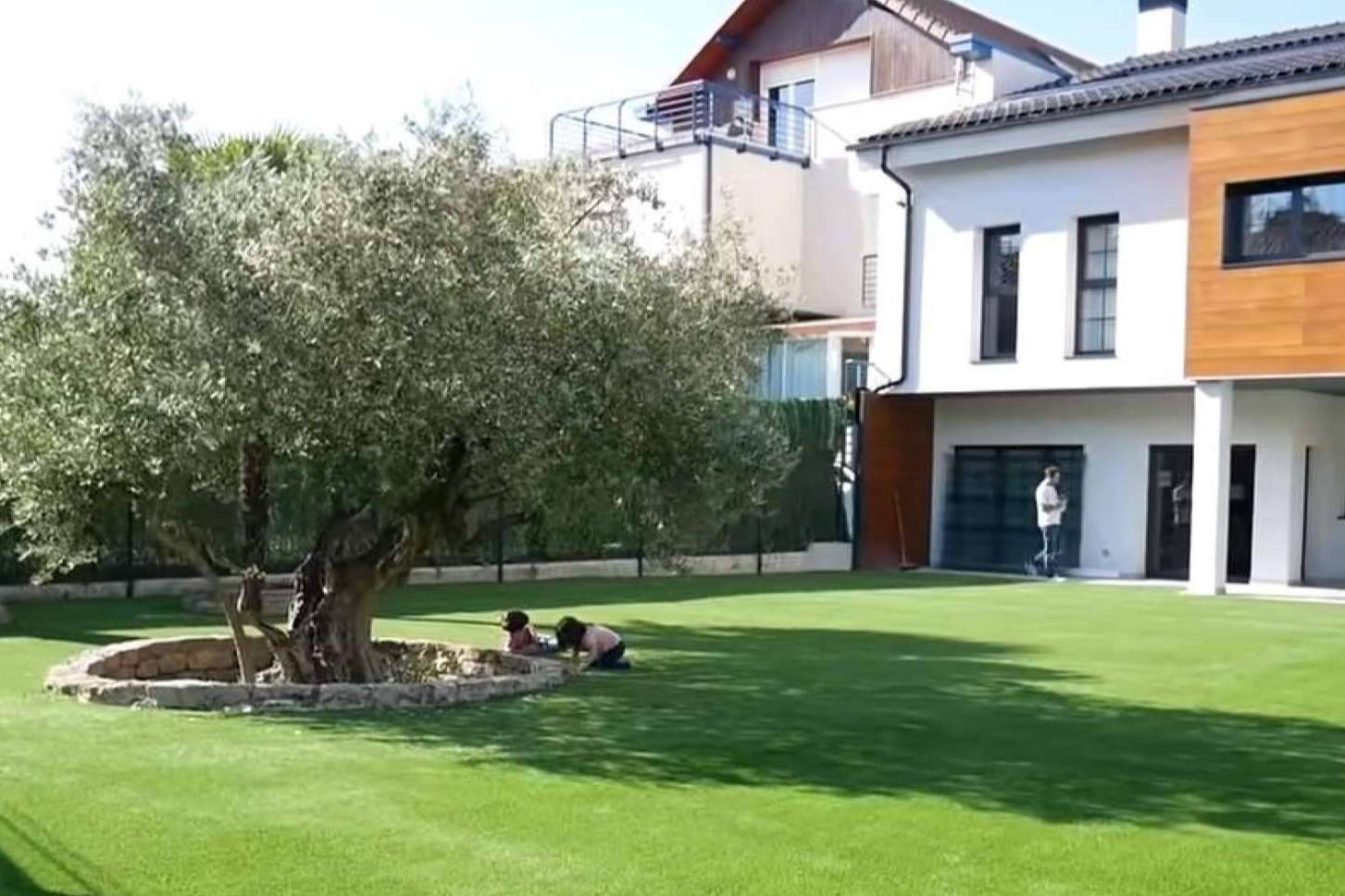 Los servicios de Albergrass, fabricante español de césped artificial