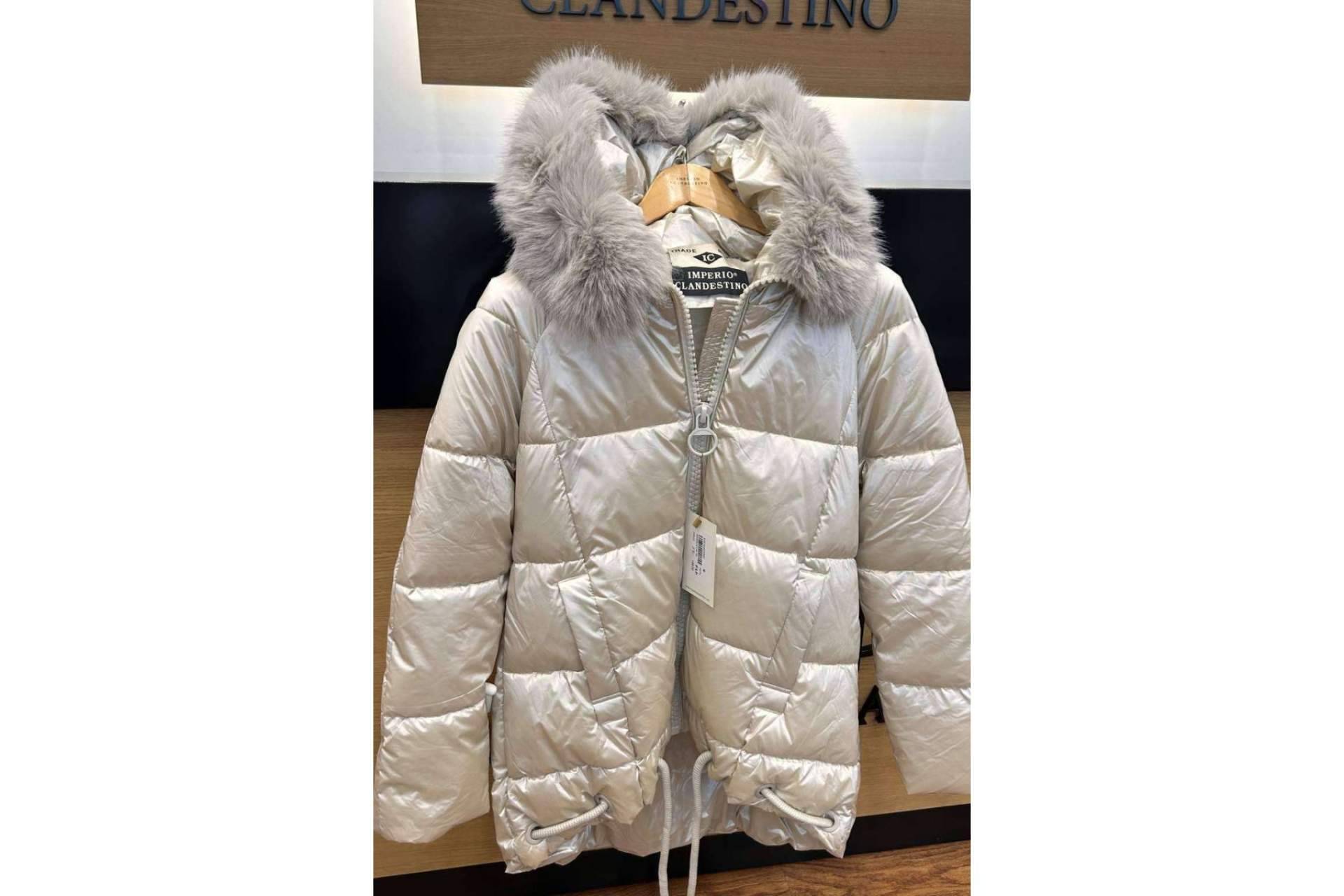 Colección de abrigos para la temporada otoño-invierno 2023 de Imperio Clandestino
