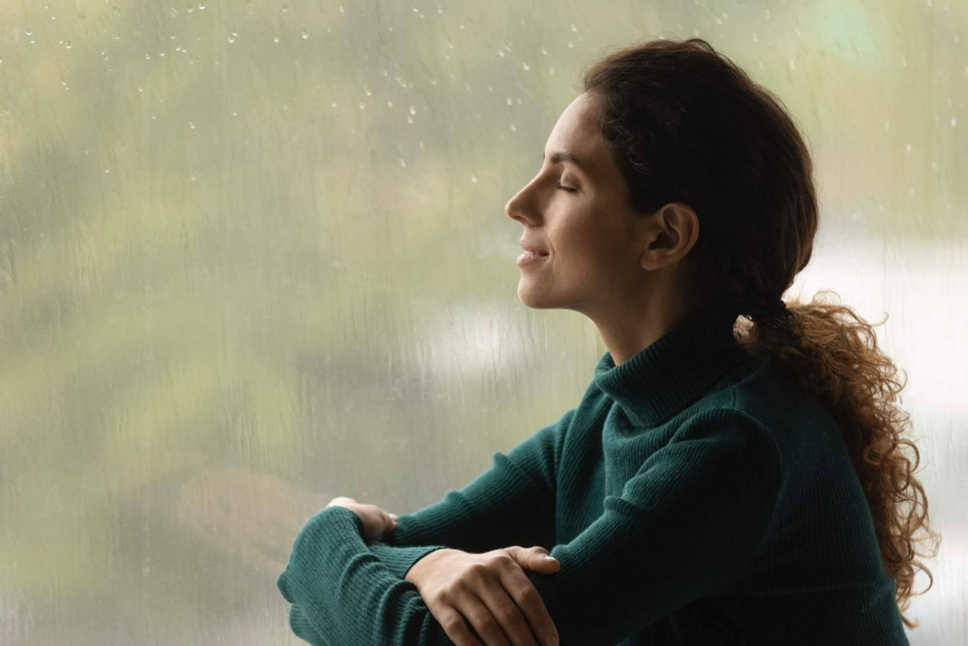 DeROSE Meditation Barcelona presenta su nuevo curso de Mindfulness y Meditación para Principiantes
