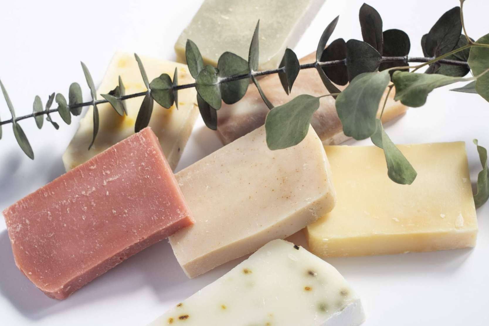 Productos ecológicos para el cuidado del cabello. Amapola Biocosmetics ofrece opciones respetuosas y efectivas.