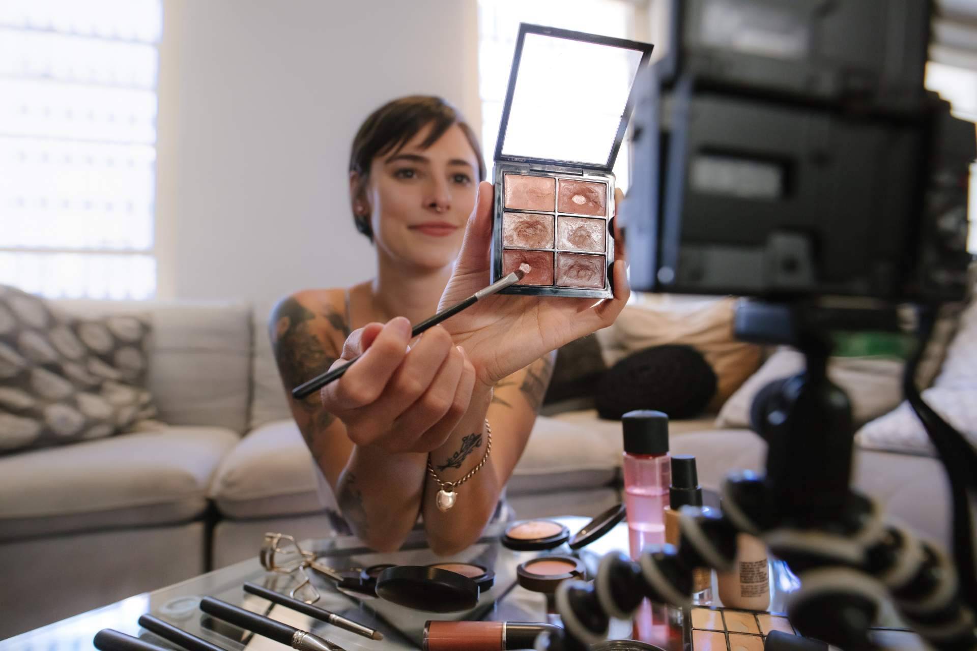 Colaboraciones con microinfluencers para reactivar a una marca para la vuelta de vacaciones, de la mano de Brandarmies