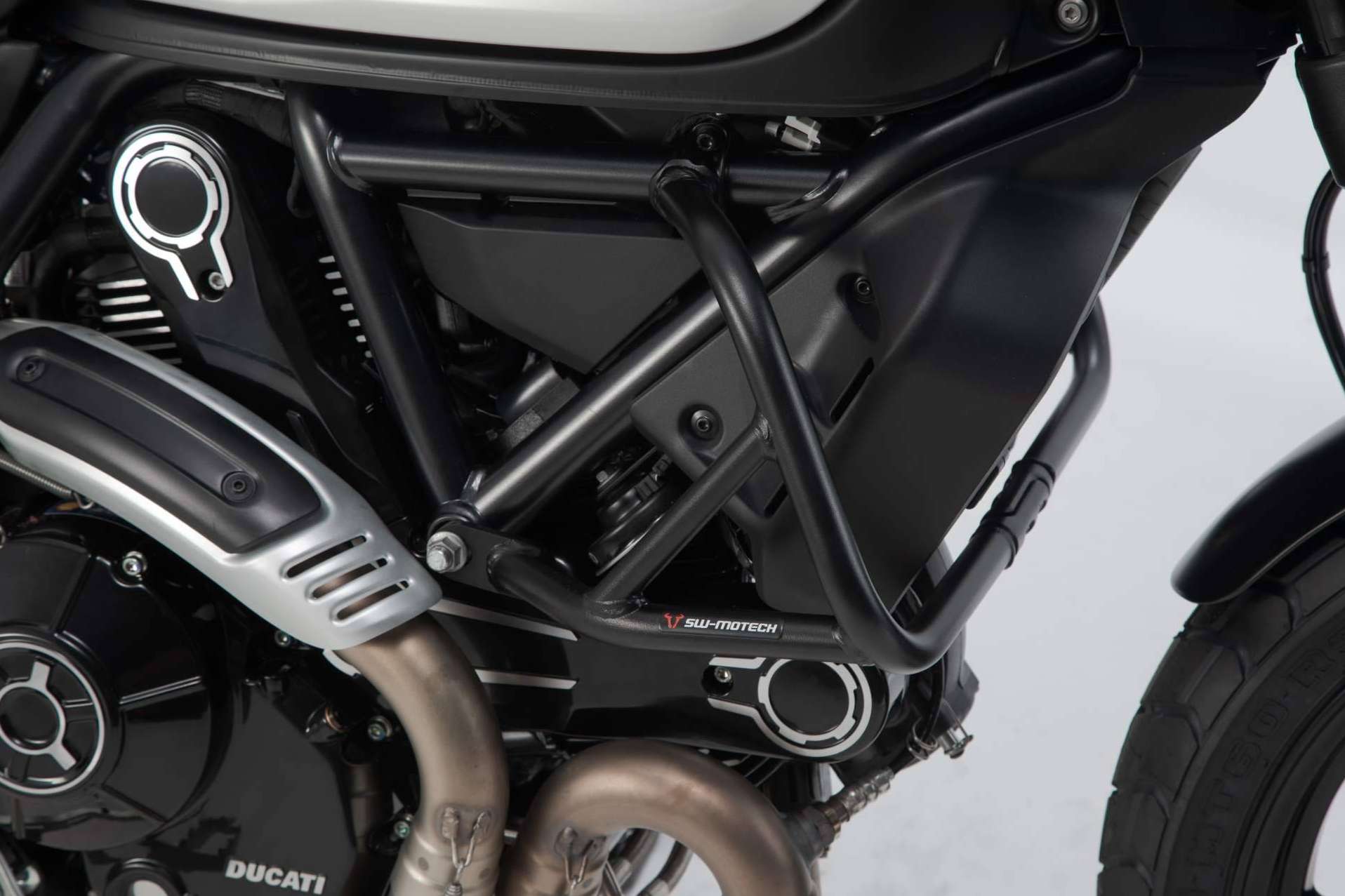 ¿Cuáles son los modelos de protección de moto para Ducati Scrambler?, de la mano de SW-MOTECH
