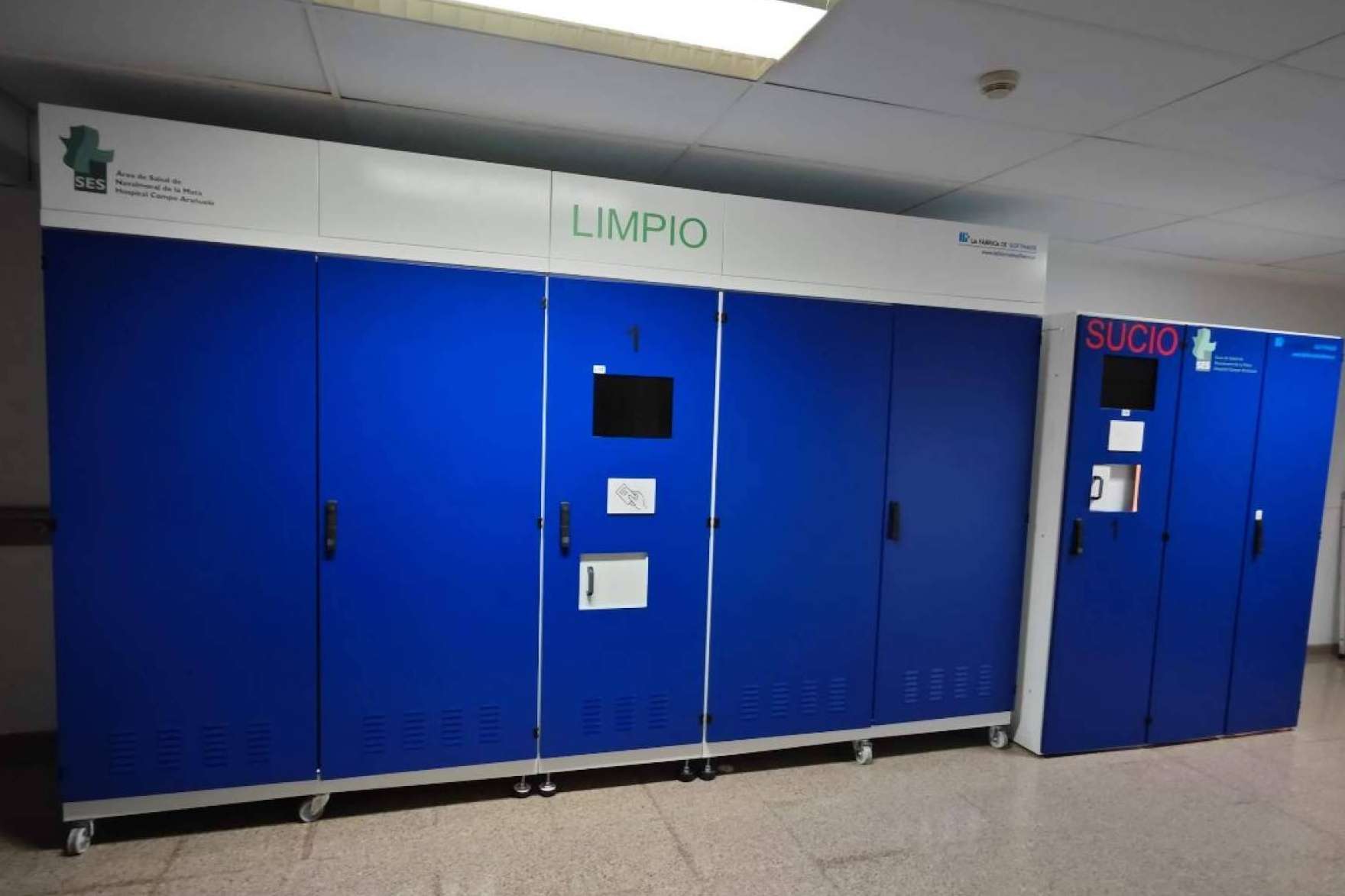La dispensadora automática de ropa laboral como uniformes, de La Fábrica de Software