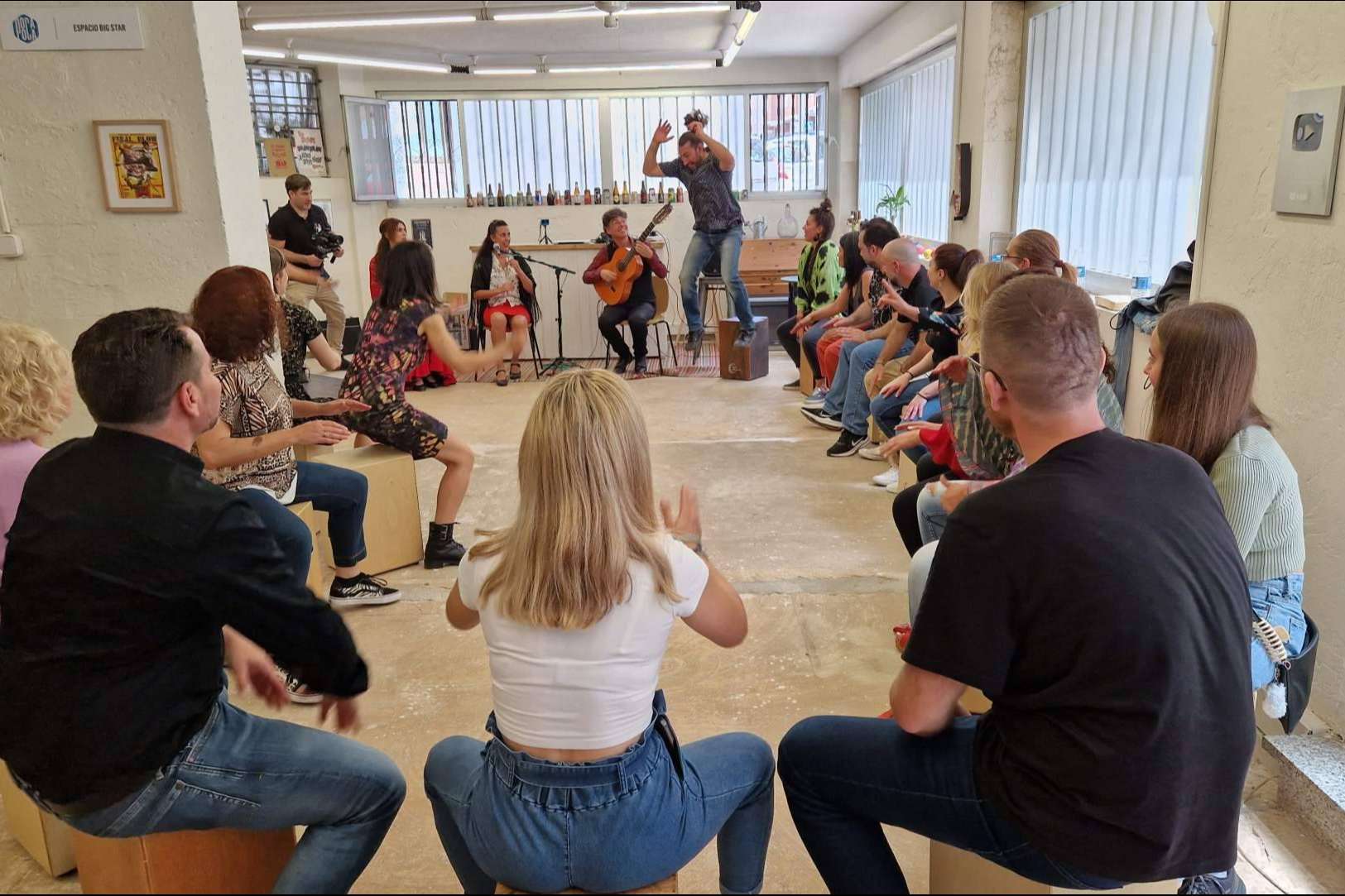 Sinergia Sonora; la integración de equipos a través de la percusión