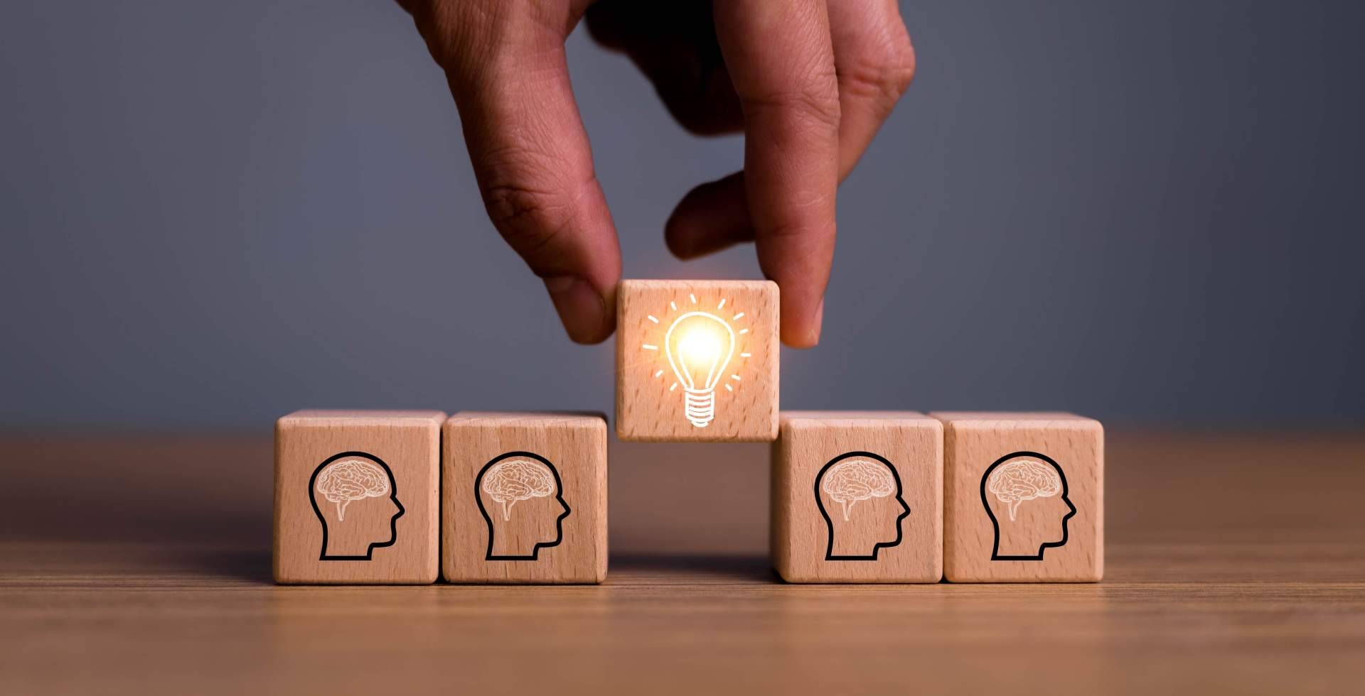 ¿Cuál es el papel del liderazgo intelectual en el marketing industrial?