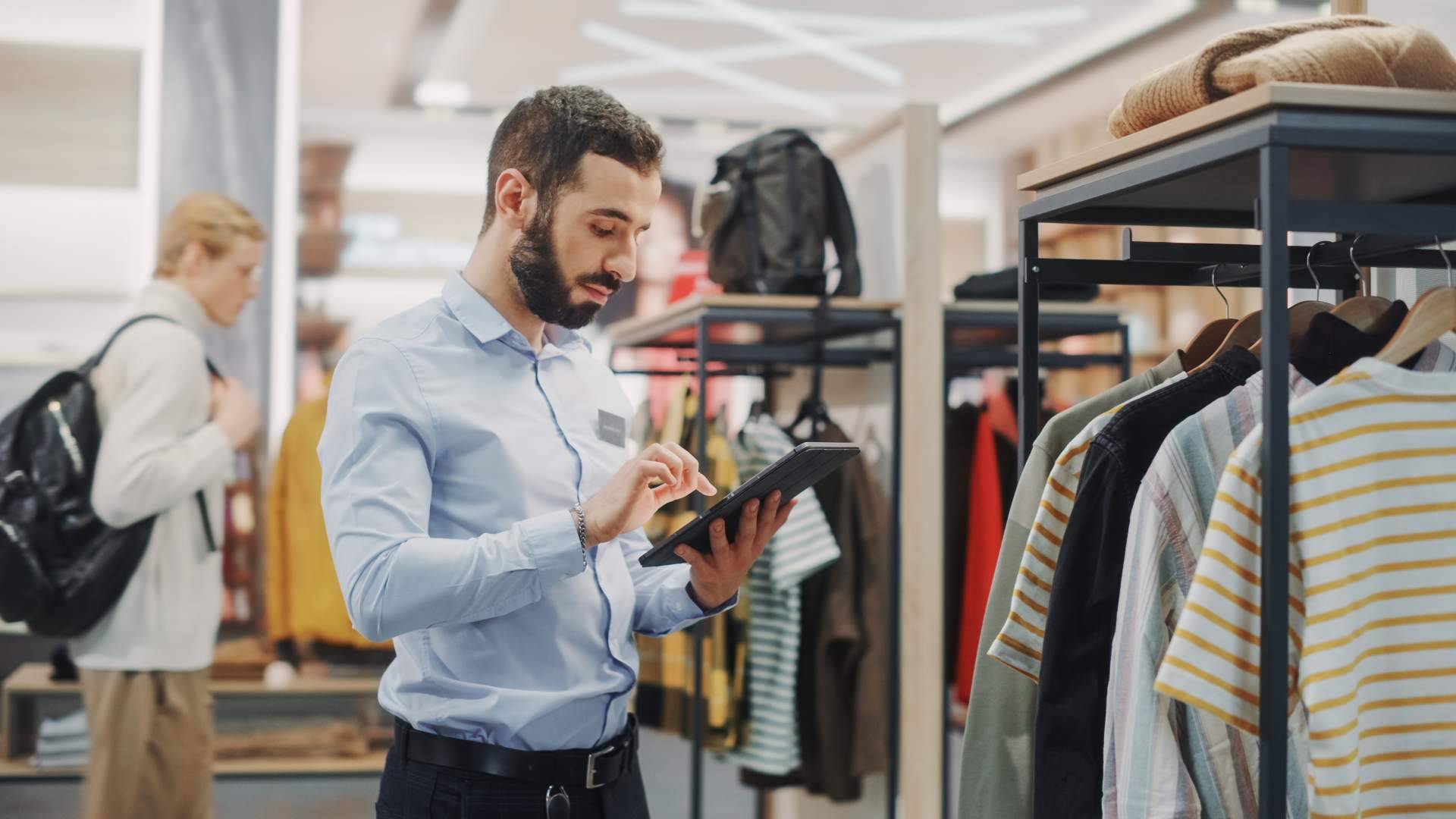 Mejorar la atención al cliente en empresas retail con X-Hoppers, el software de SV-Phone