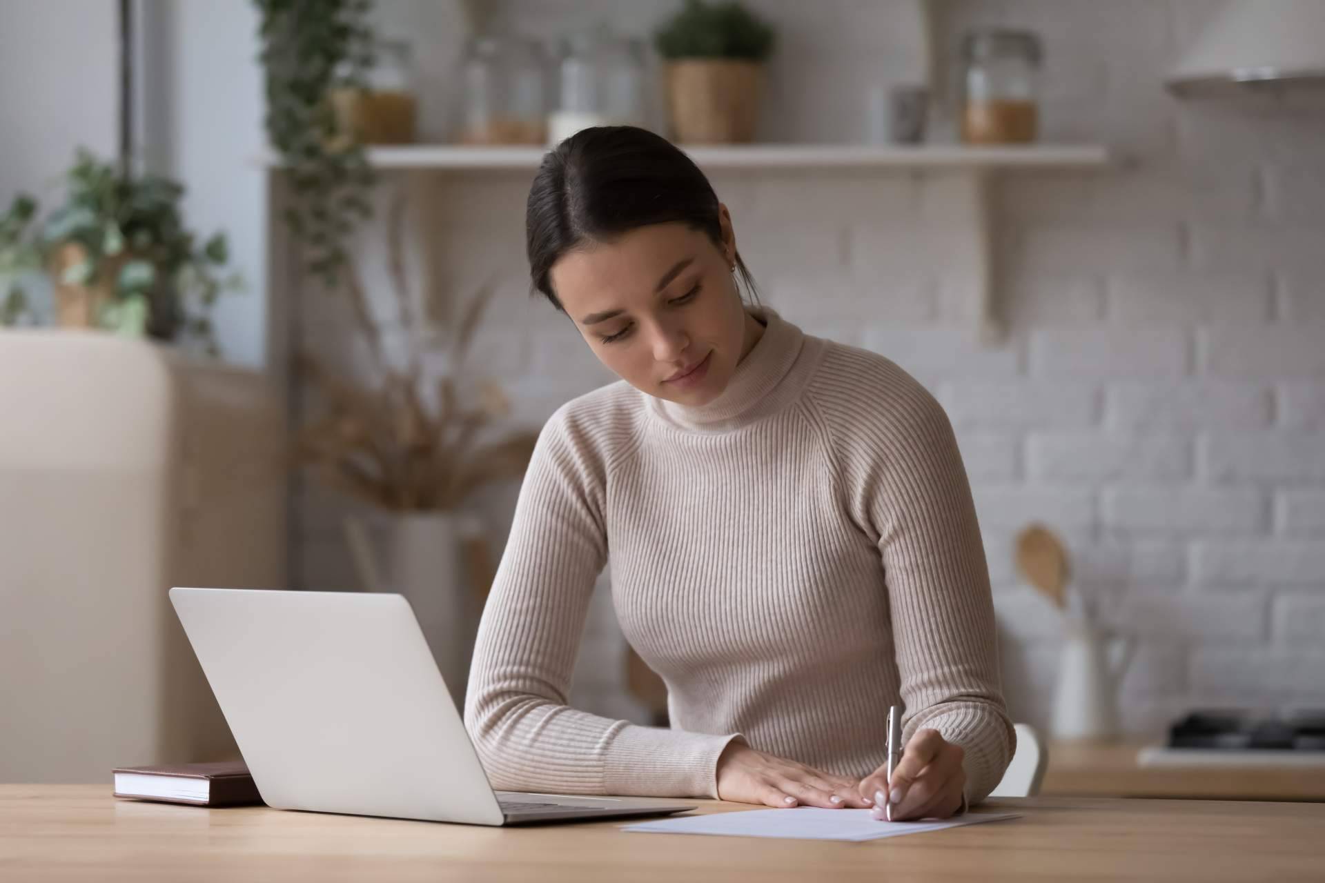 Link Formación Profesional, cursos de formación que puntúan en oposiciones o bolsas de empleo