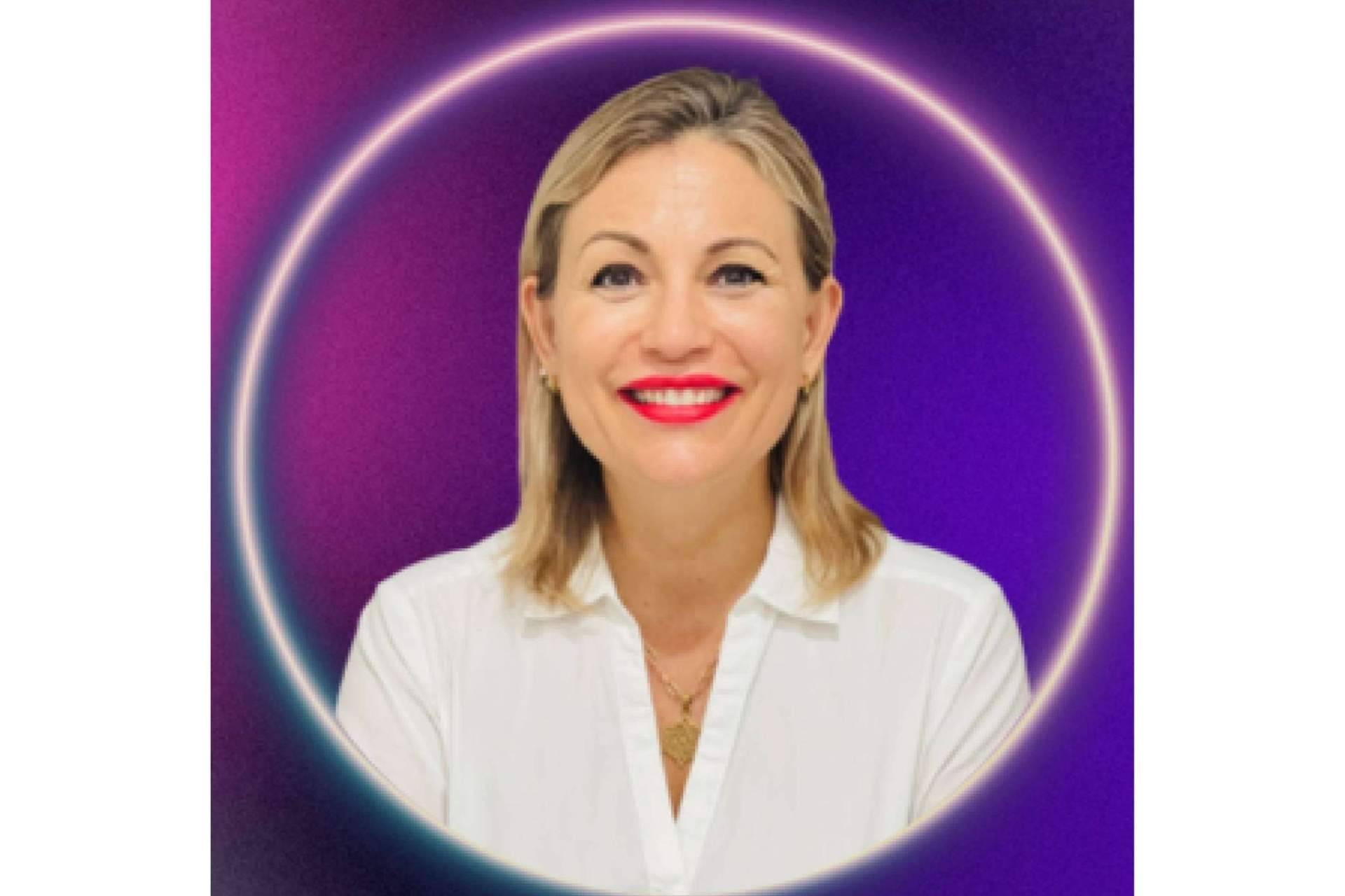 Natalia Olivares explica qué es la canalización espiritual