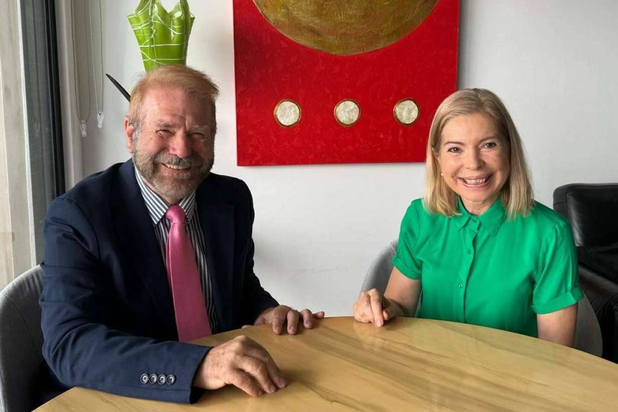 Julián y Cristina Ramírez de la Piscina, dos hermanos empresarios y establecidos en Cancún