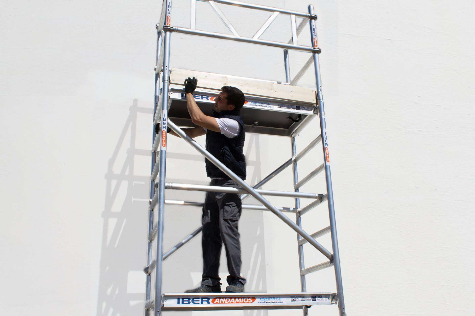 Venta online de andamios de aluminio; IBERANDAMIOS se posiciona como uno de los principales referentes