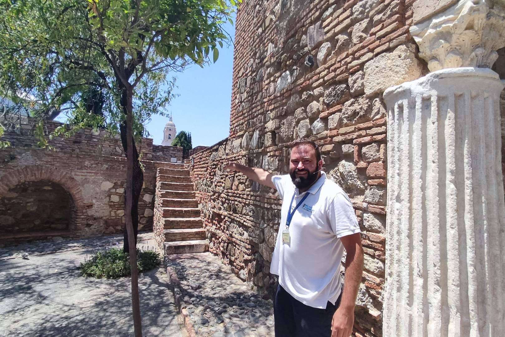 Conocer Málaga con material audiovisual gratuito en el móvil y los guías expertos de Malagaturismo.es