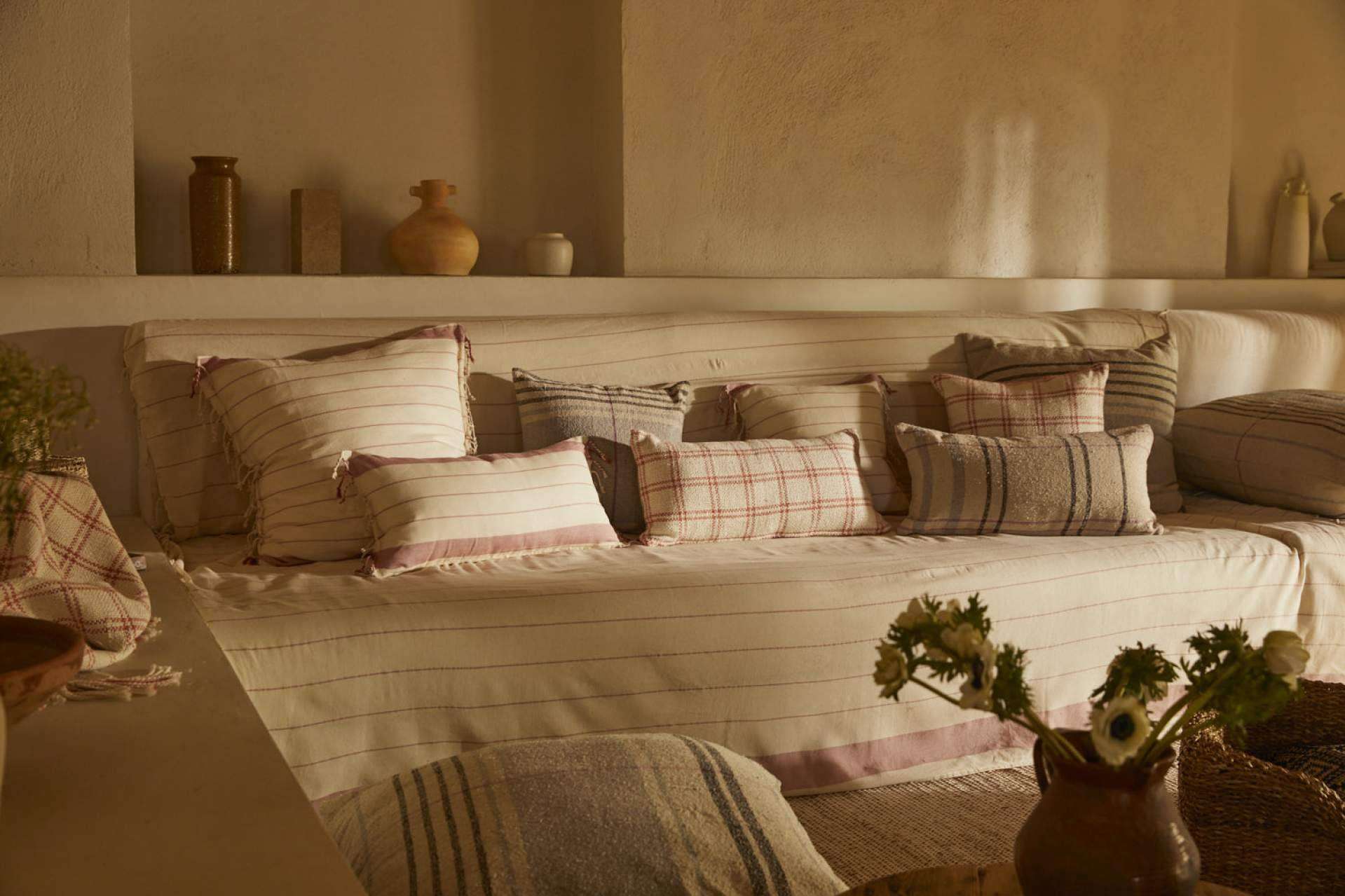 Calma House ofrece rebajas en textiles y accesorios para renovar la decoración del hogar