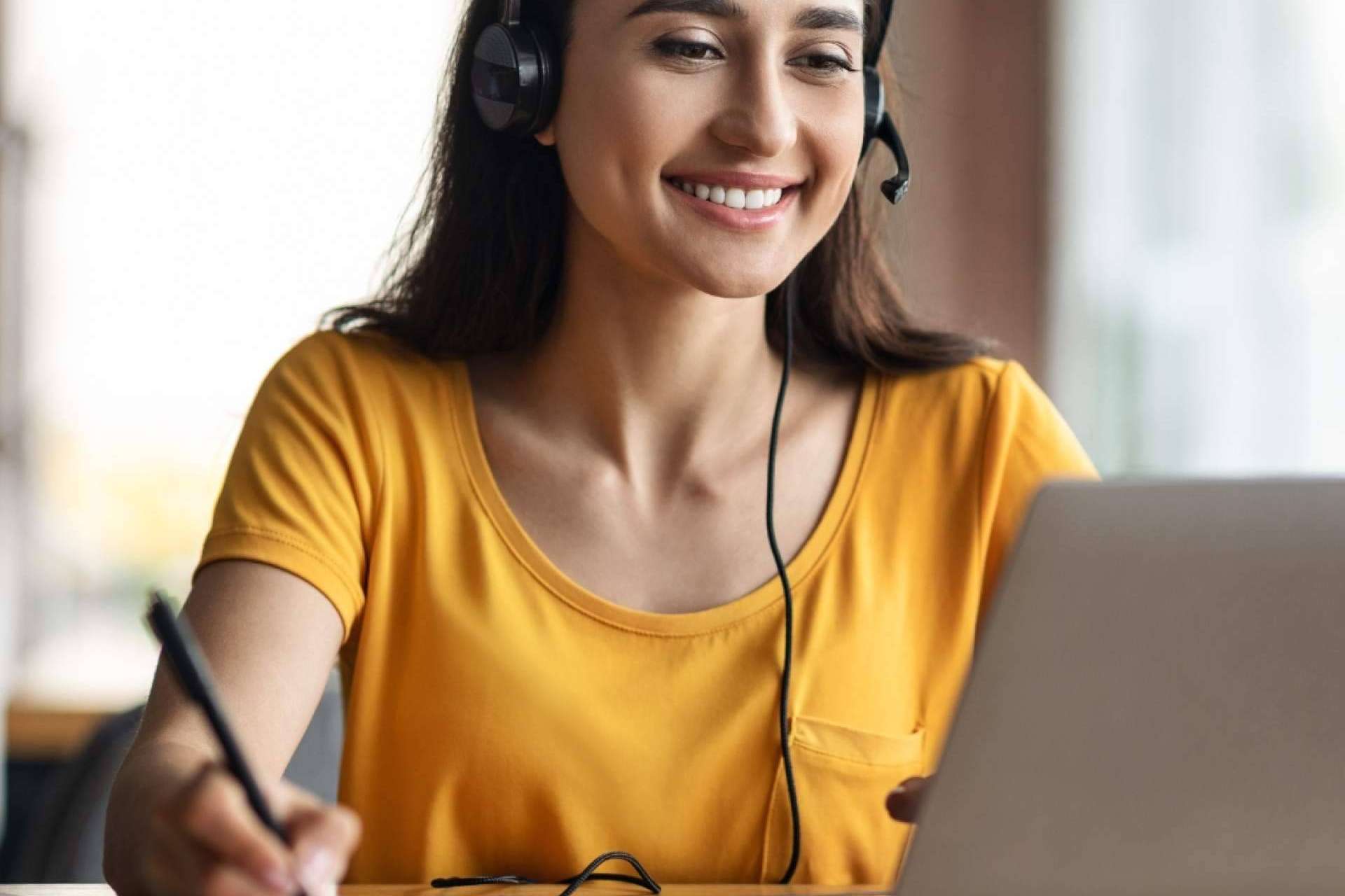 Aulas presenciales + Zoom; el nuevo modelo que facilita la ESO para trabajadores