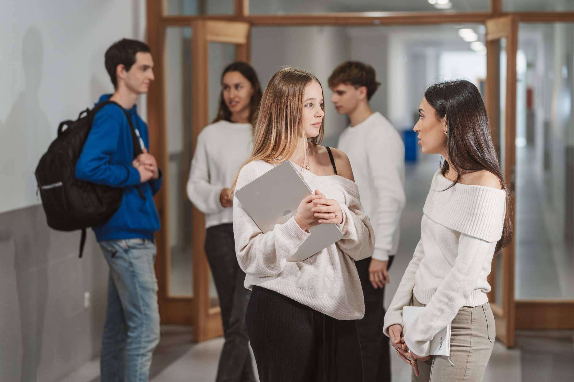Cuando la nota de selectividad no permite acceder a la carrera deseada, el valor de estudiar FP oficial