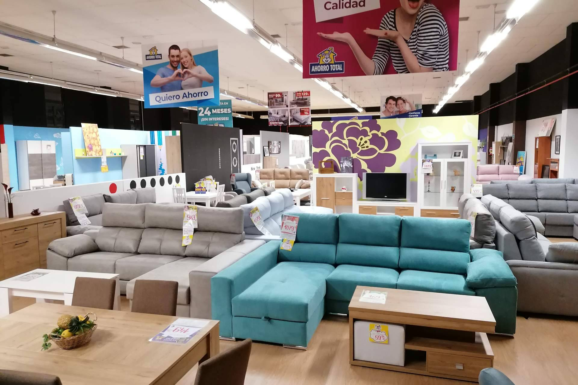 Ahorro Total, compra online y tiendas físicas en España para quienes buscan muebles baratos sin esperar al Black Friday