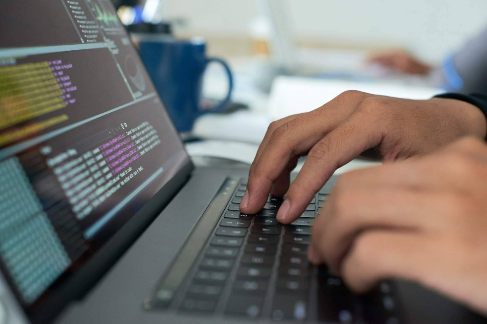 Lapisoft impulsa la digitalización con software y aplicaciones a medida desde A Coruña