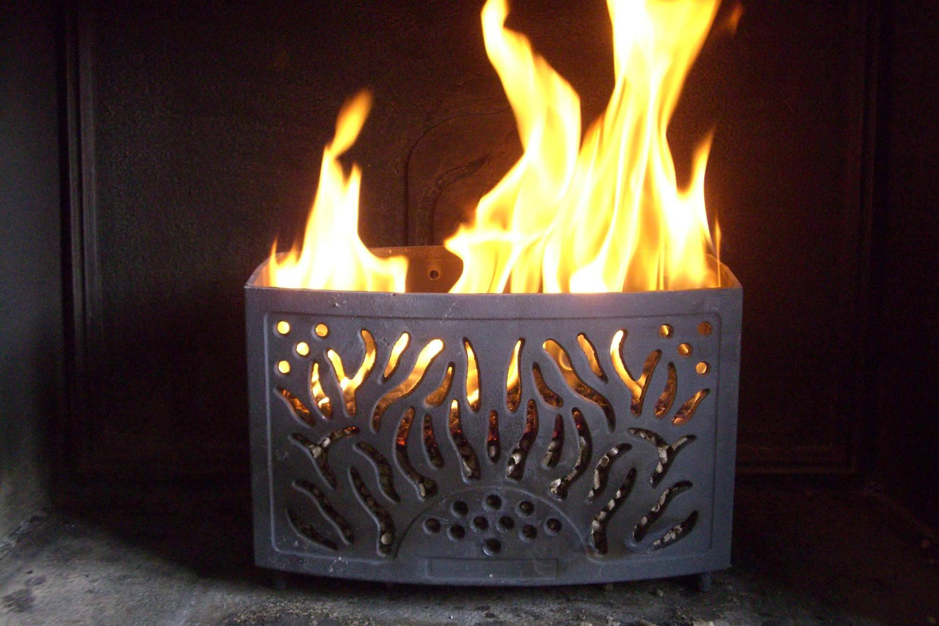 Por qué los pellets son el combustible ideal para chimeneas y estufas de leña