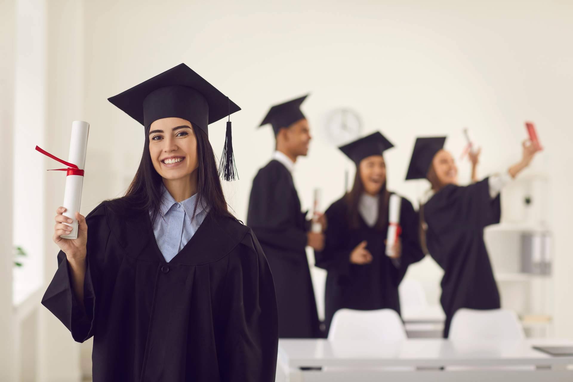 Máster Universitario en Dirección Comercial y Marketing; formación oficial orientada al liderazgo comercial