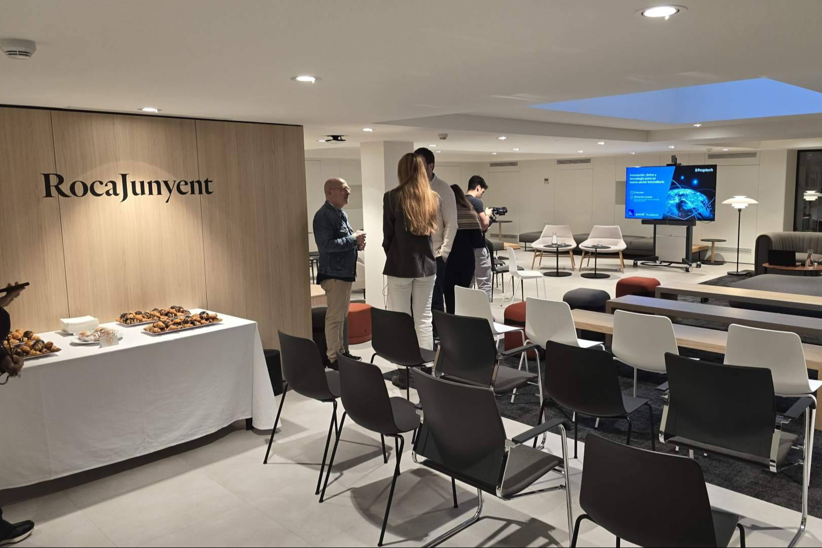PSBMG se sitúa en el epicentro donde se cruzan innovación arquitectónica y análisis económico