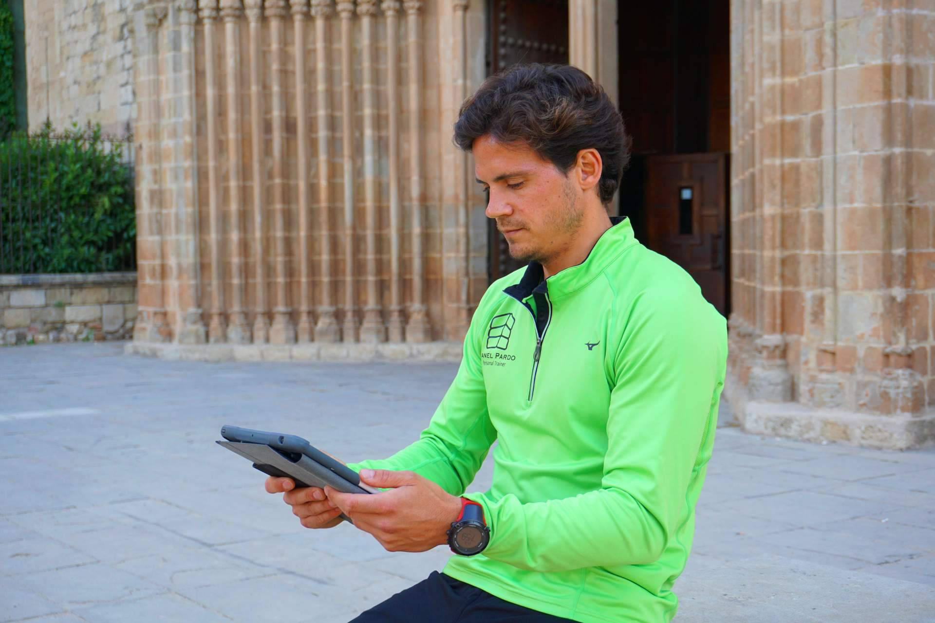 Movimiento saludable en el trabajo para reducir estrés y sedentarismo en 10 minutos