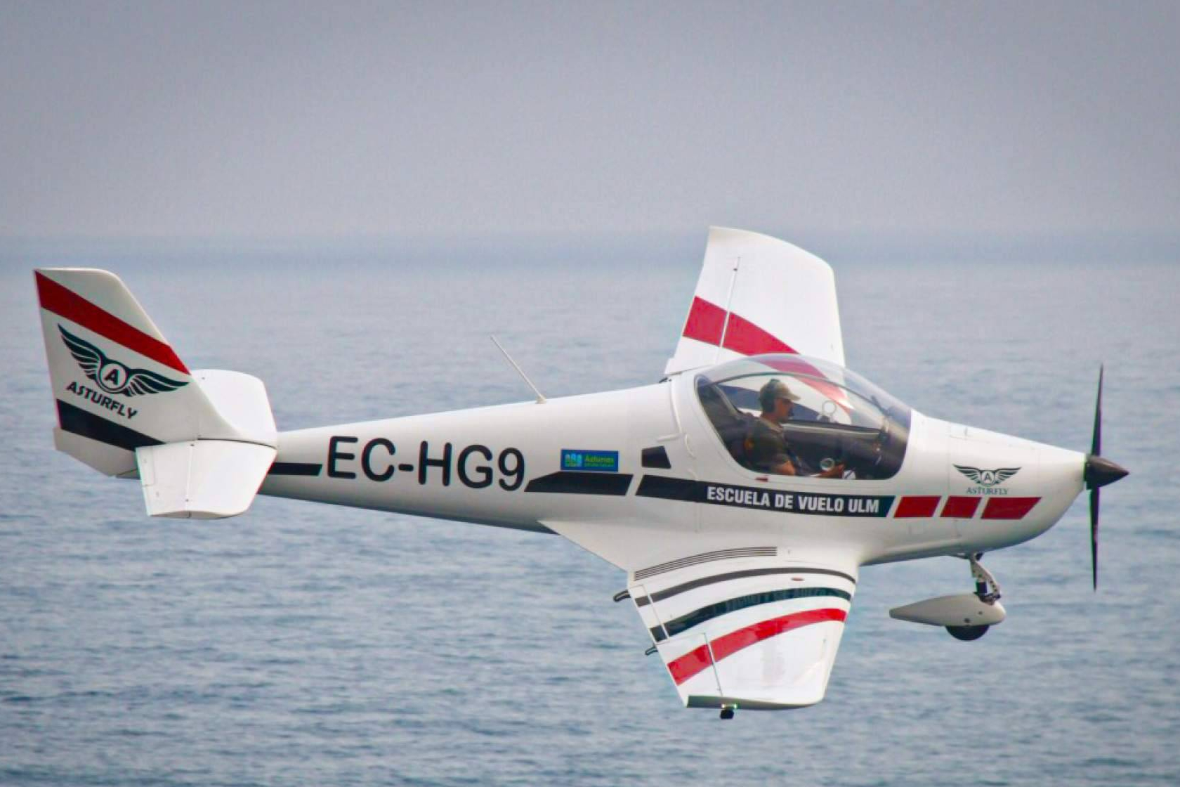 Construir para volar, Asturfly acompaña a los entusiastas en el montaje de ultraligeros