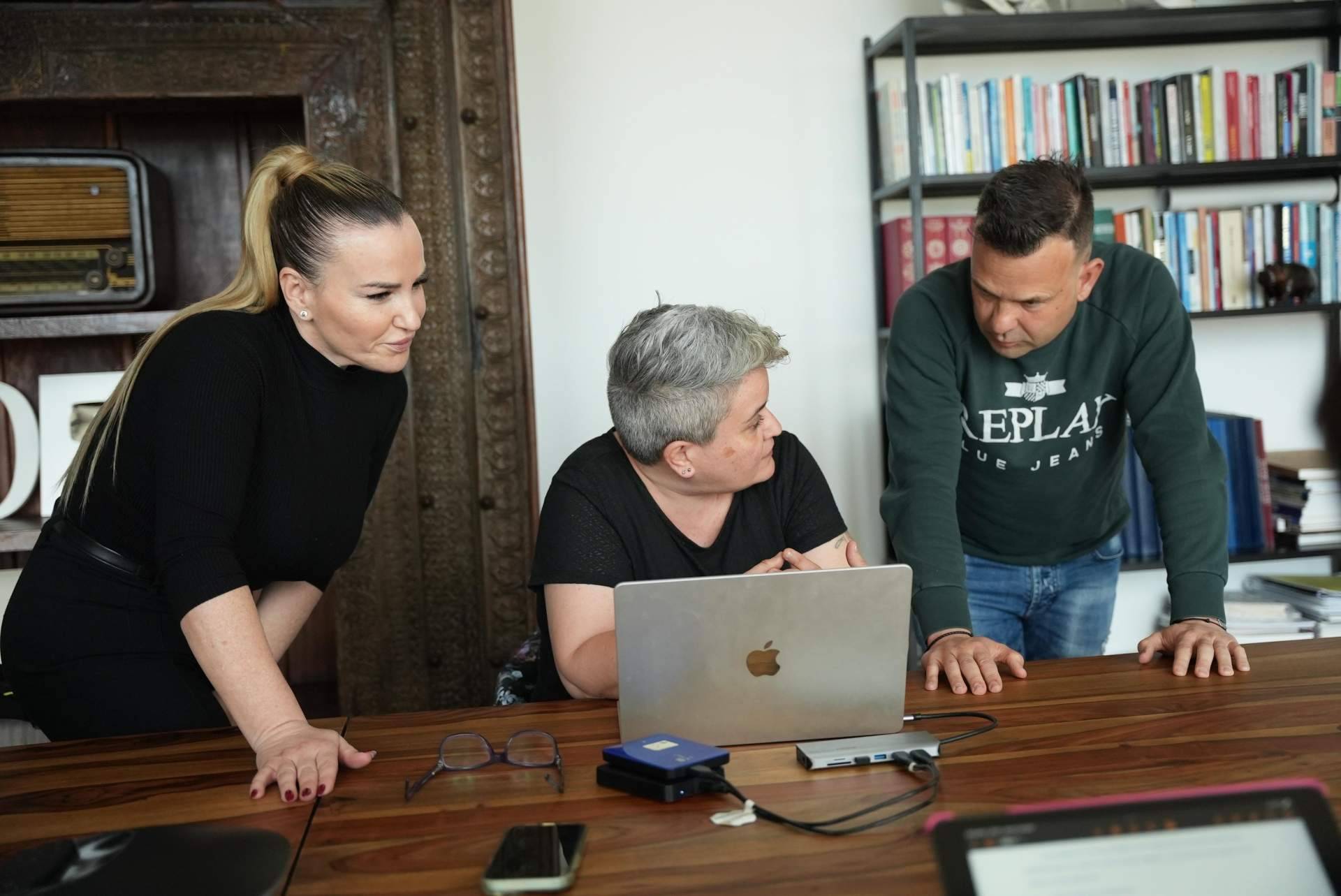 TuEscritor.com convierte historias, experiencia y conocimiento en libros listos para publicarse